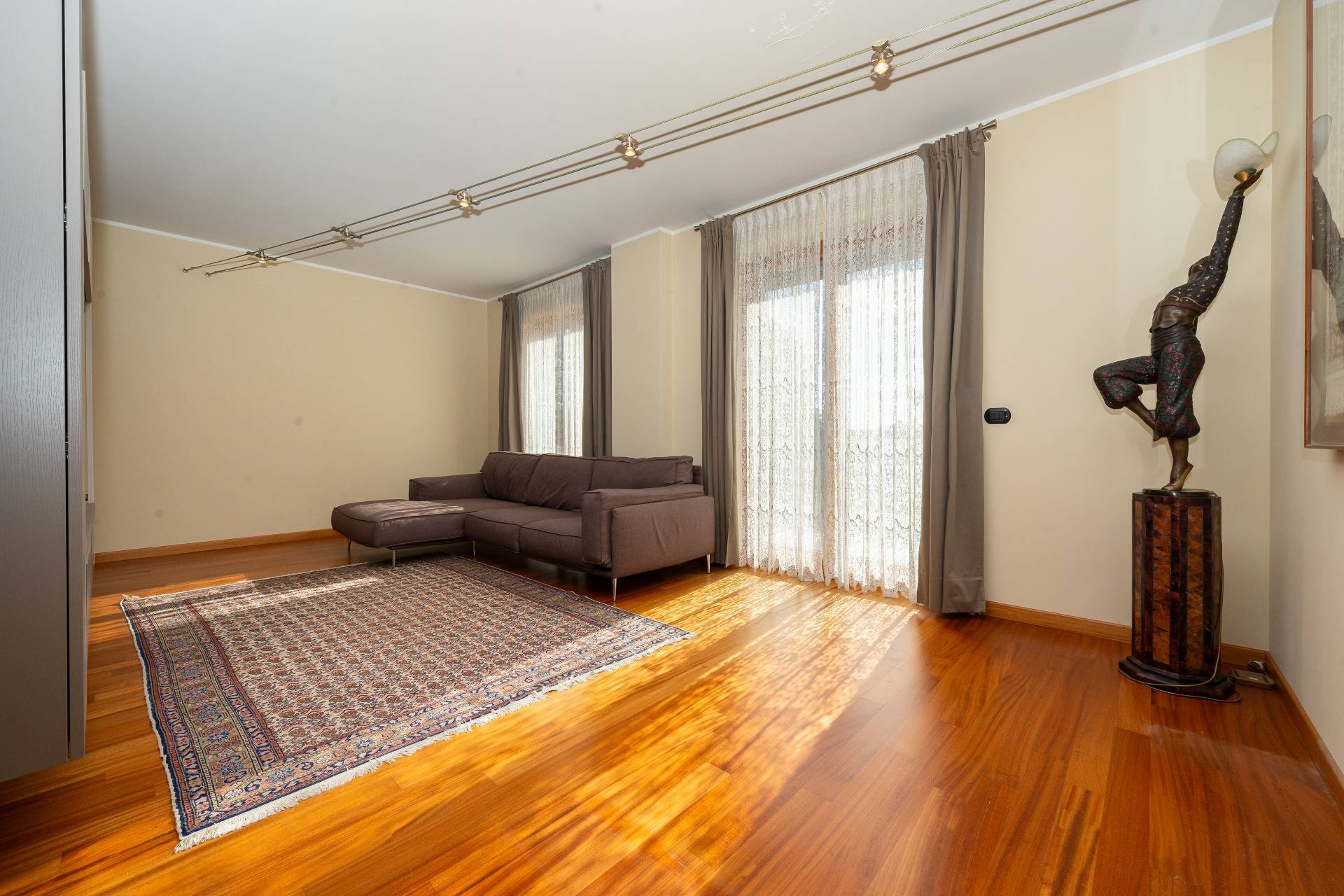 Appartamento in vendita a Rivoli, Centralissimo