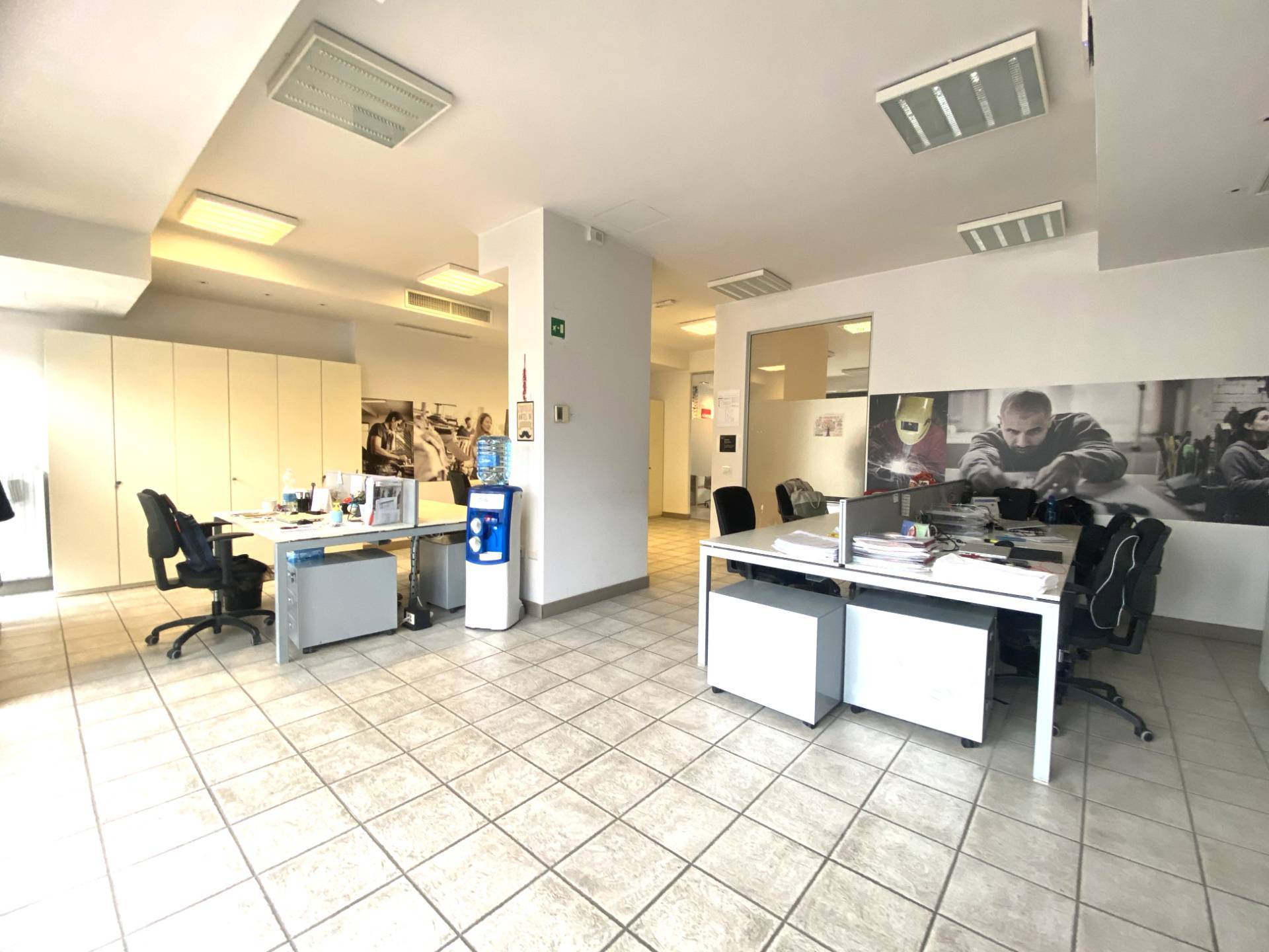 Negozio in vendita a Collegno, Regina Margherita