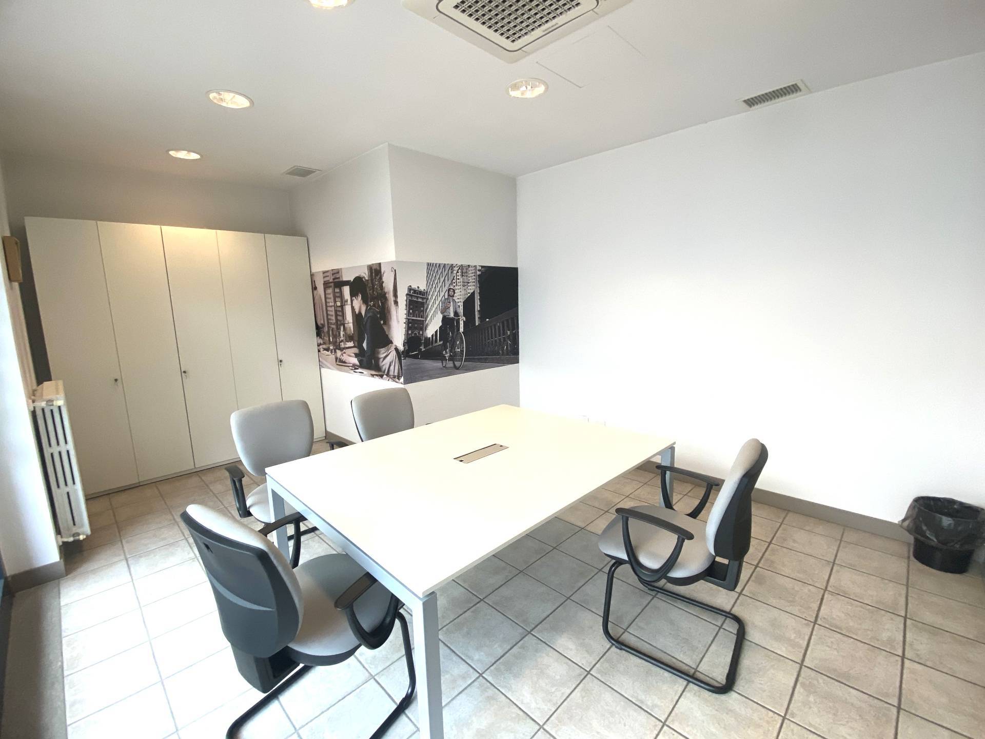 Negozio in vendita a Collegno, Regina Margherita