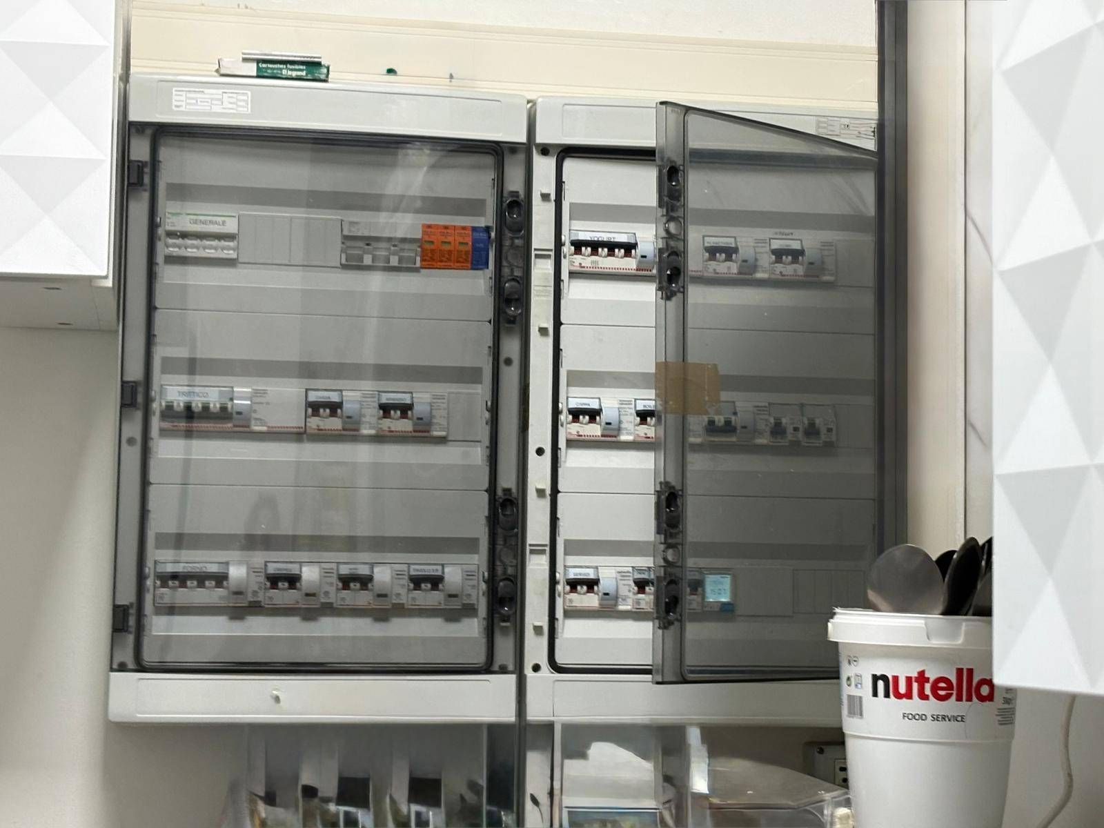 Attivit Commerciale - Pasticceria in vendita a Rivoli, Cascinevica