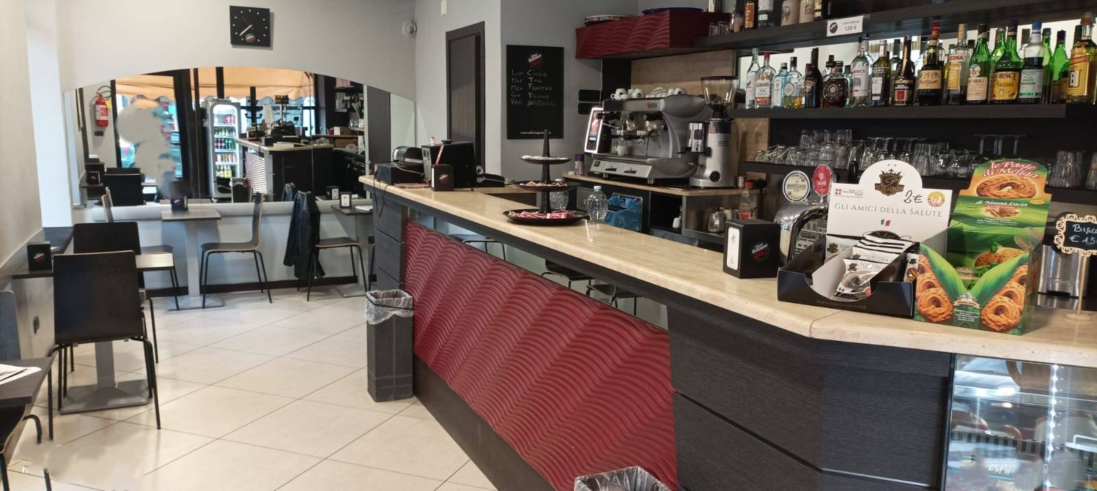 Attivit Commerciale - Bar Tavola Calda - Fredda in vendita a Collegno, Centro - Santa Maria