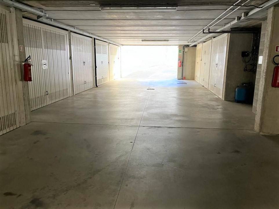 Box o garage in vendita a Collegno, Leuman