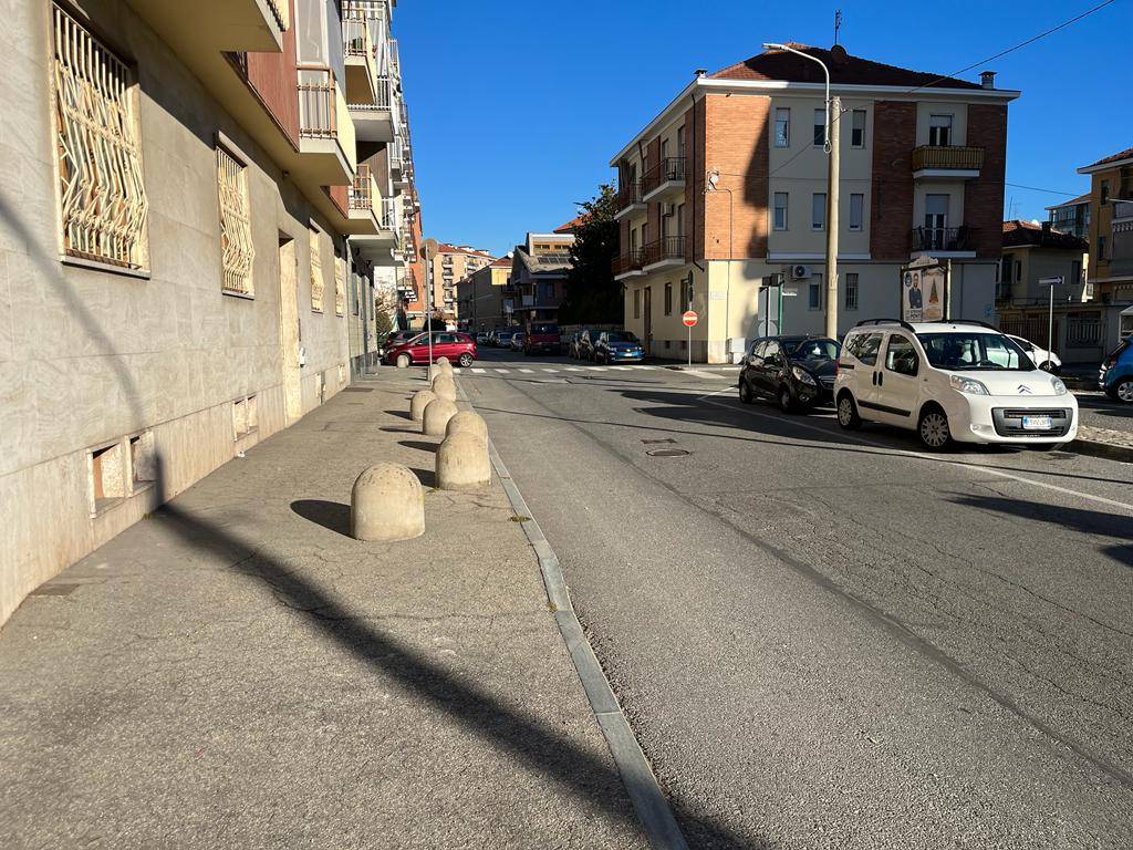 Posto Auto in vendita a Collegno, Leuman