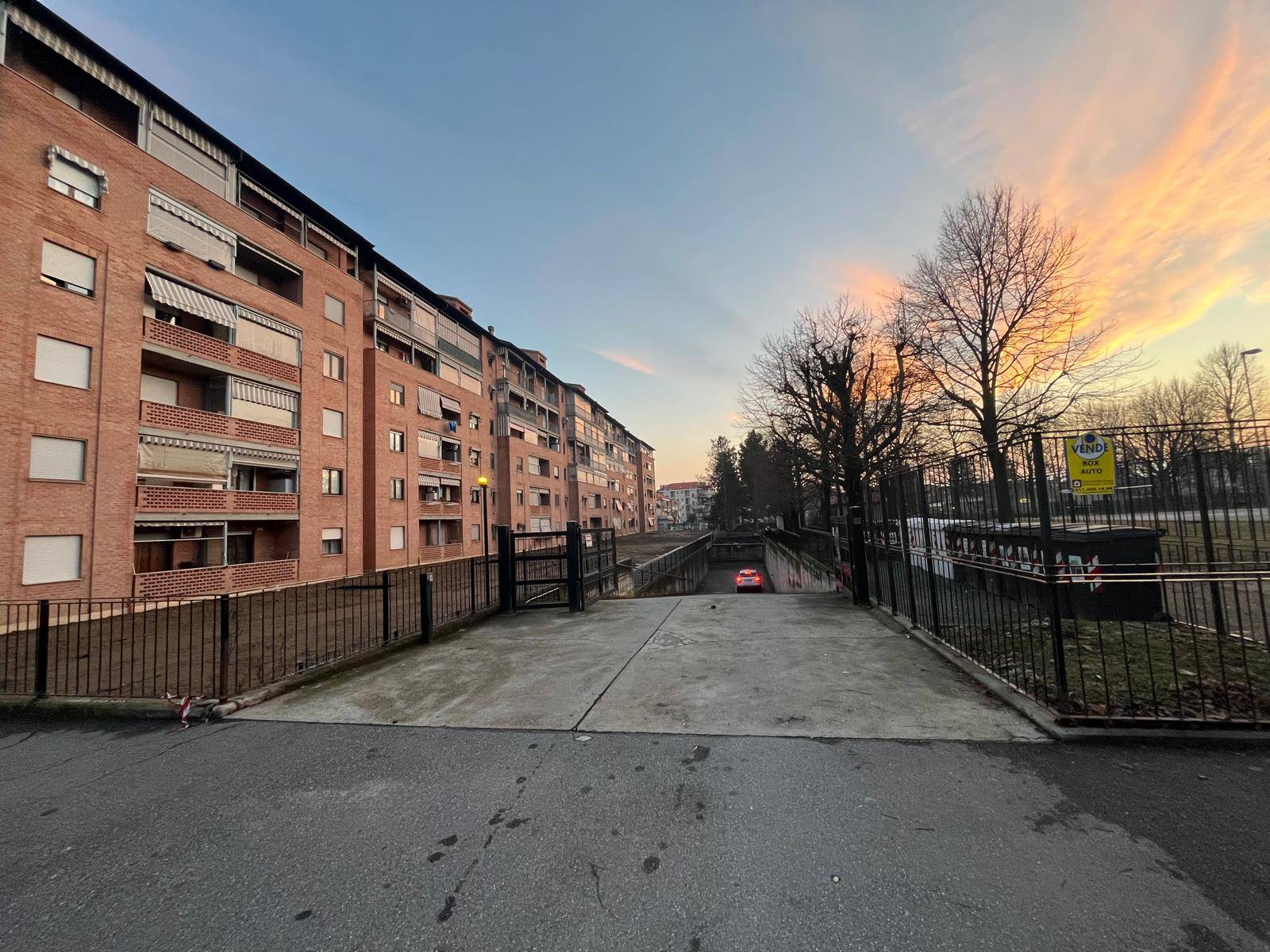 Box o garage in vendita a Grugliasco