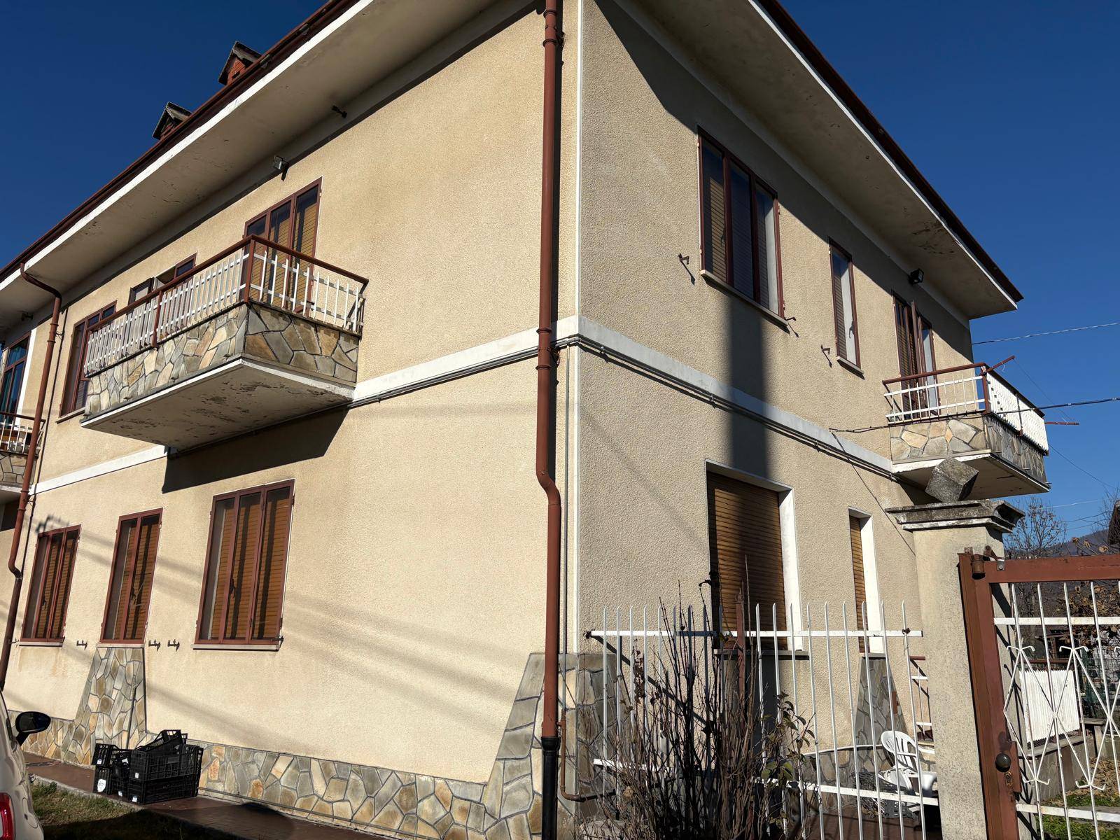 Casa indipendente in vendita a Sant'Ambrogio di Torino