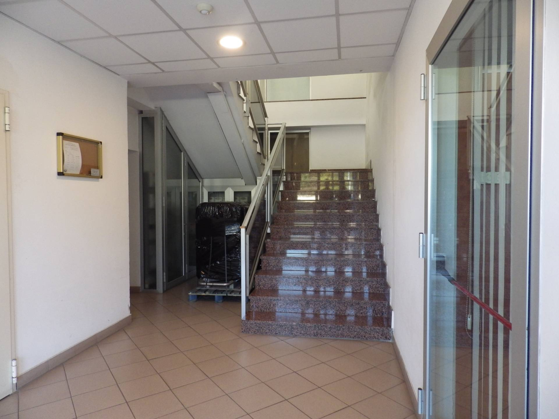 Locale commerciale in vendita a Rosta, Corso Moncenisio