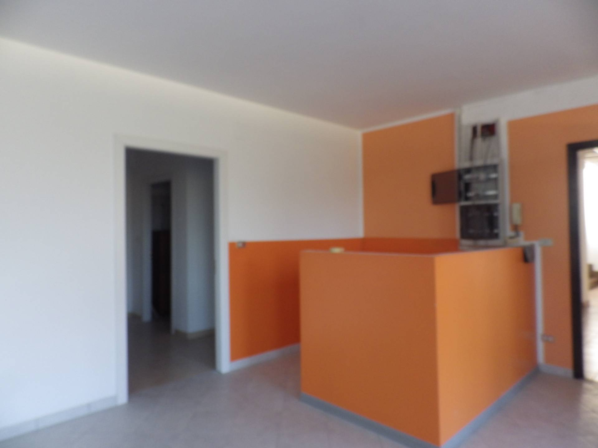 Ufficio in vendita a Rosta, Corso Moncenisio