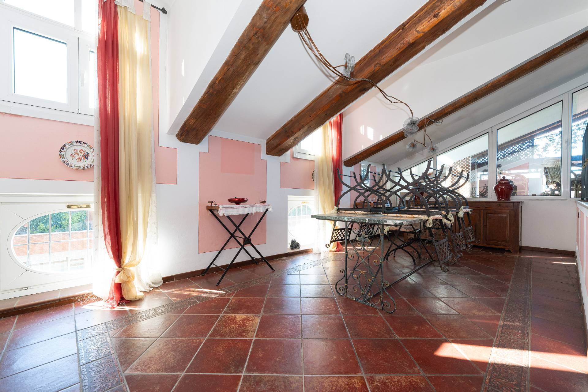 Attico in vendita a Grugliasco, Centro