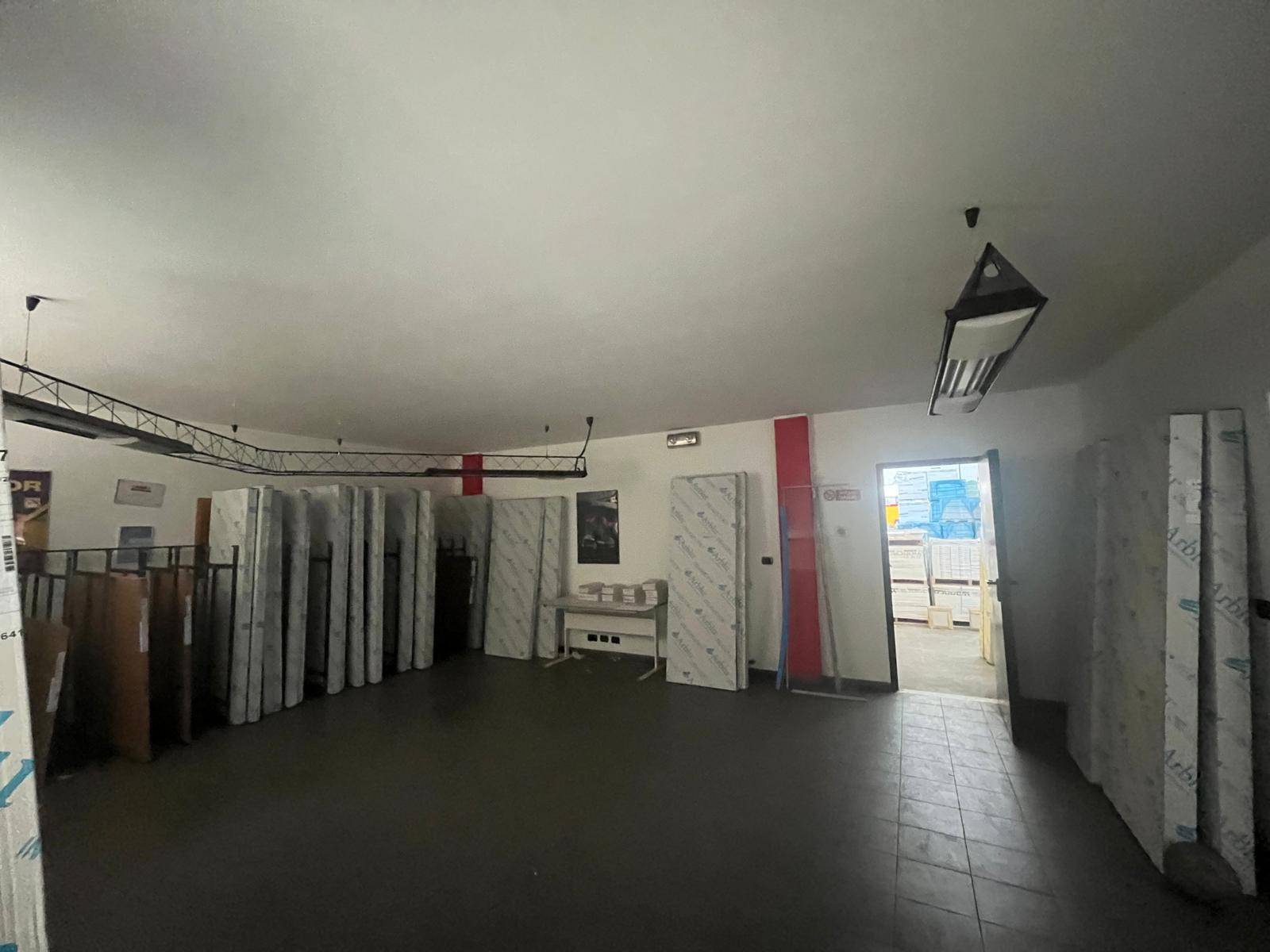 Capannone in affitto a Collegno, Borgata Paradiso