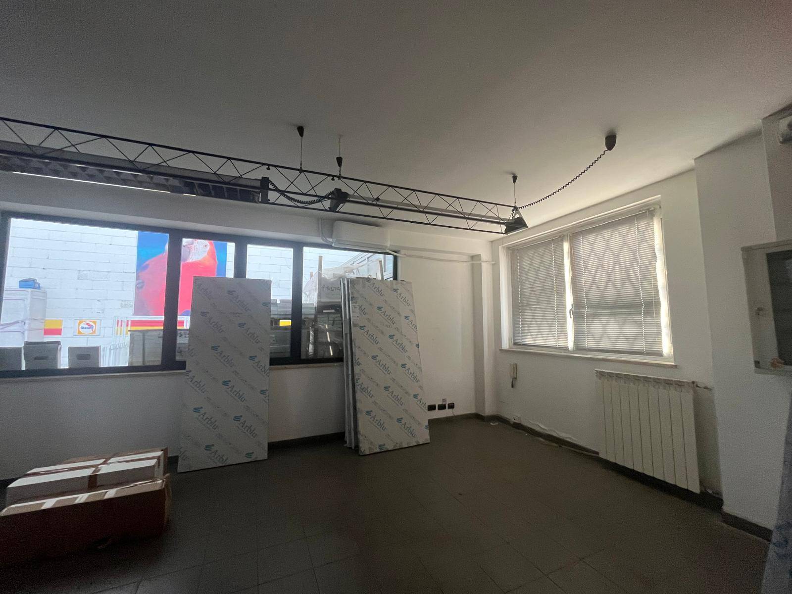 Capannone in affitto a Collegno, Borgata Paradiso