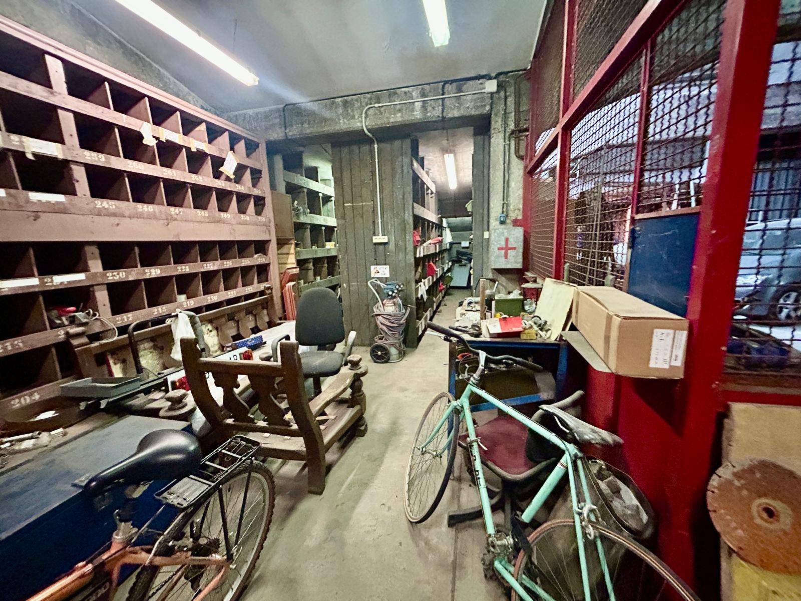 Magazzino in vendita a Torino, Lucento - Vallette