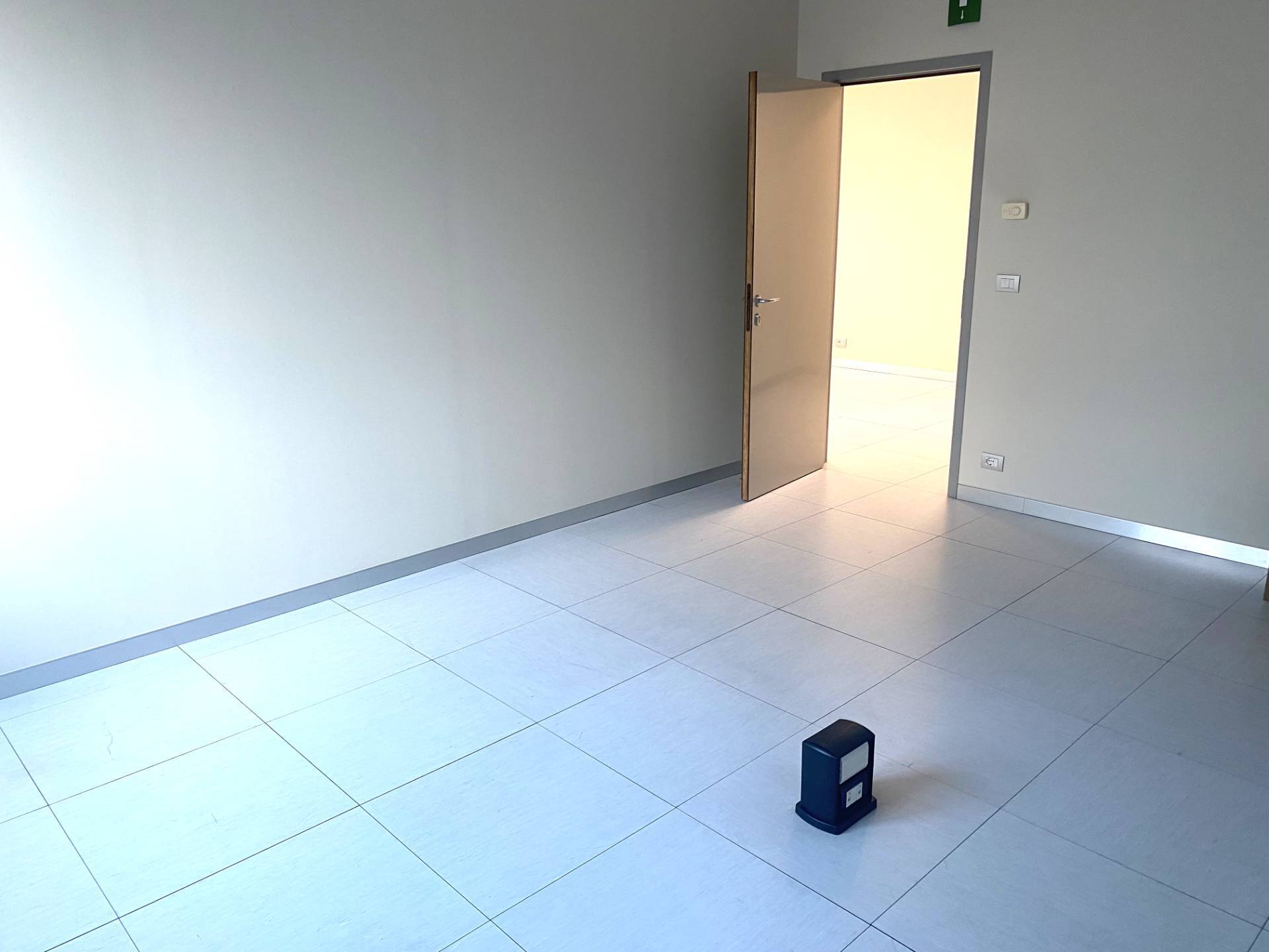 Ufficio in vendita a Avigliana, Avigliana