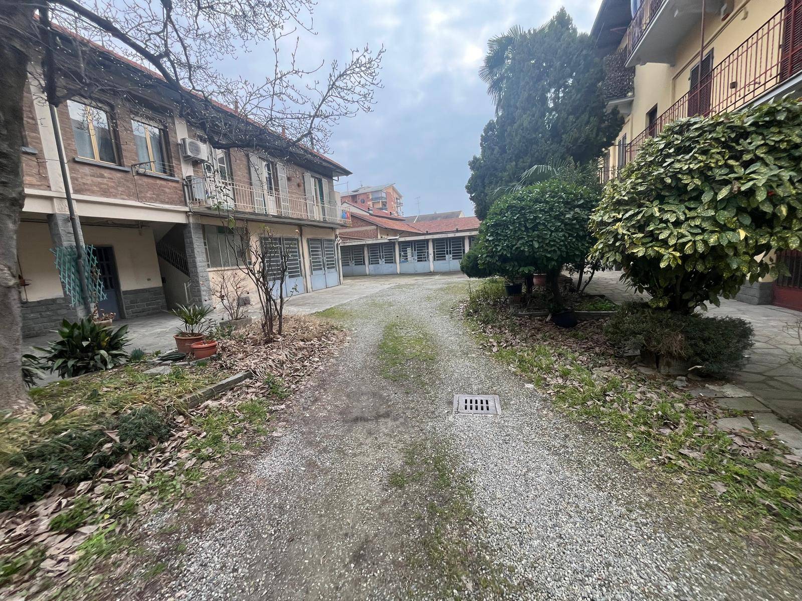 Magazzino in affitto a Collegno, Santa Maria