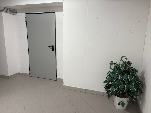 Box/Garage 14mq in affitto in via della roggia grande 14/1, Trento