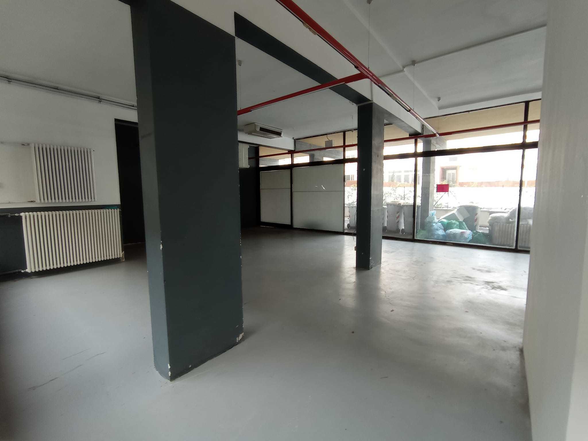 Locale commerciale con giardino in via rosmini 14, Trento