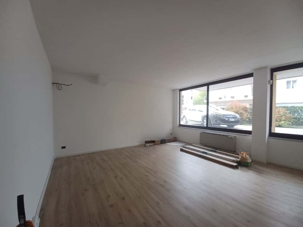 Locale commerciale ristrutturata a Trento