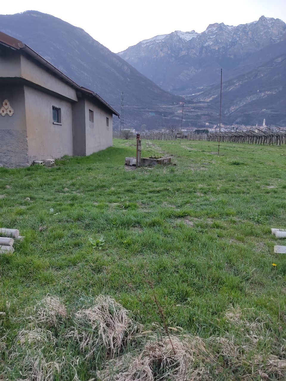 Magazzino in vendita a Aldeno