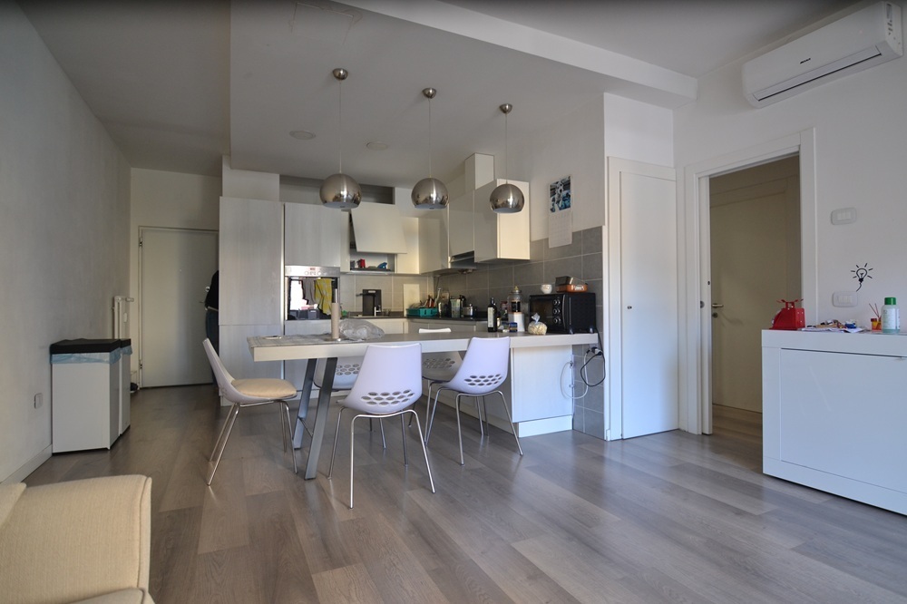 Quadrilocale con box in via cagliari, Trento