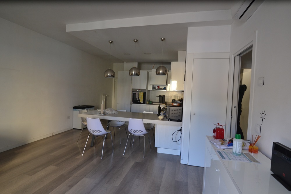 Quadrilocale con box in via cagliari, Trento