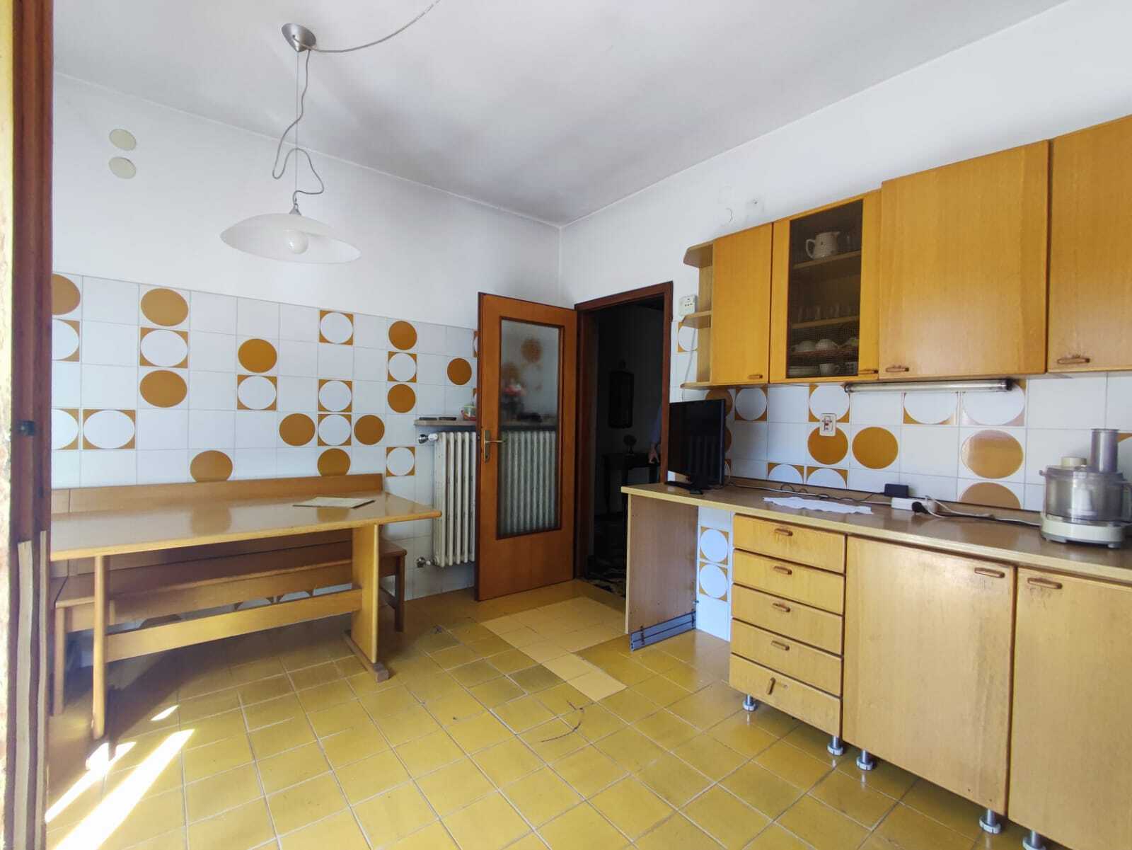 Appartamento da ristrutturare in via monte calisio 23, Trento