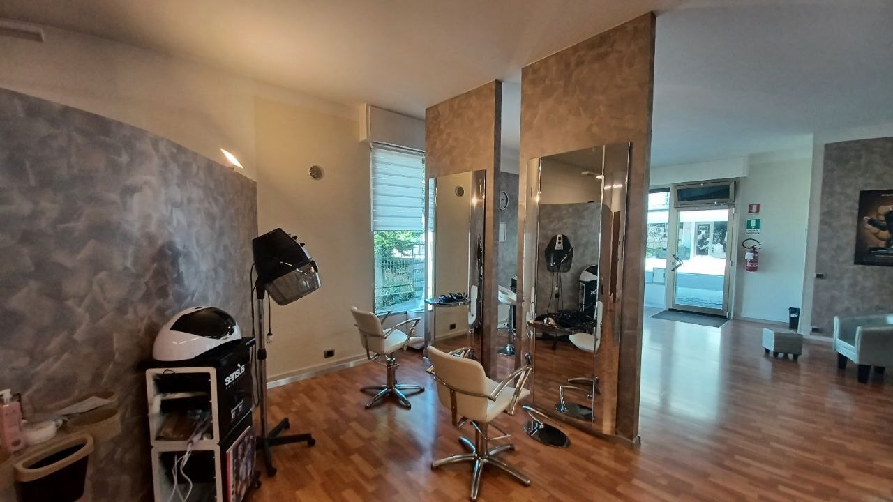Locale commerciale in affitto a Trento