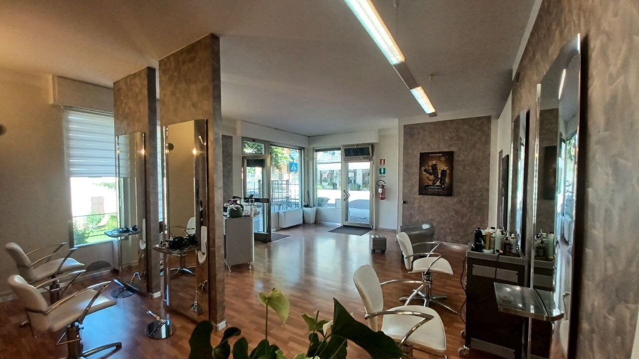 Locale commerciale in affitto a Trento