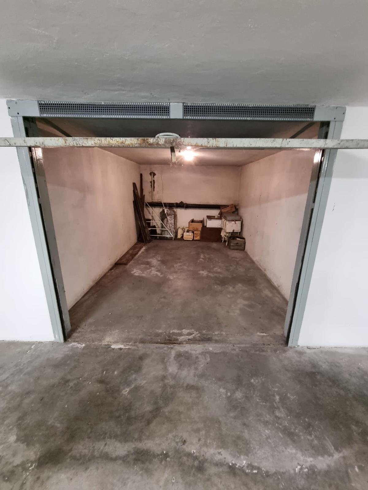 Posto auto coperto in affitto in via sant'antonio 1, Trento