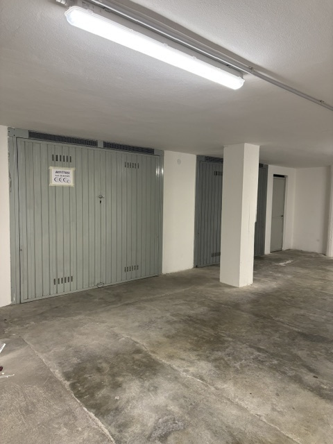 Posto auto coperto in affitto in via sant'antonio 1, Trento