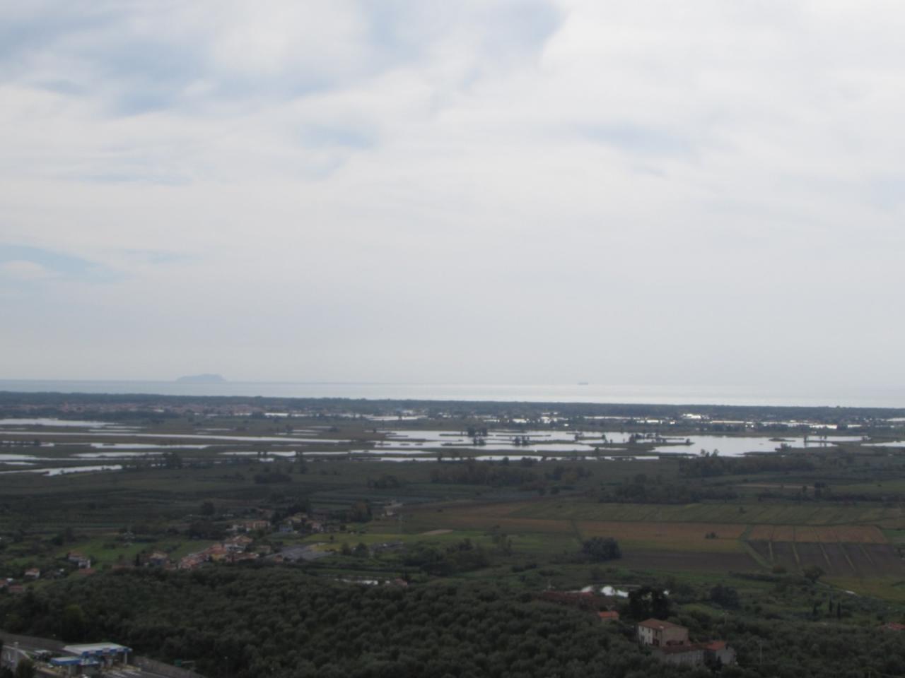 Villa con posto auto scoperto Massarosa pieve a elici