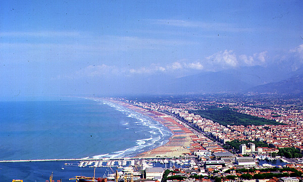 appartamento 1 piano ed ultimo in vendita a Viareggio, Fascia mare