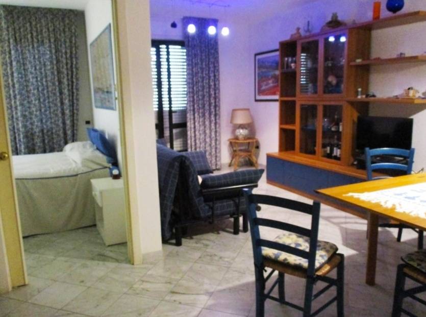 Appartamento in vendita a Viareggio, Centro/Pineta