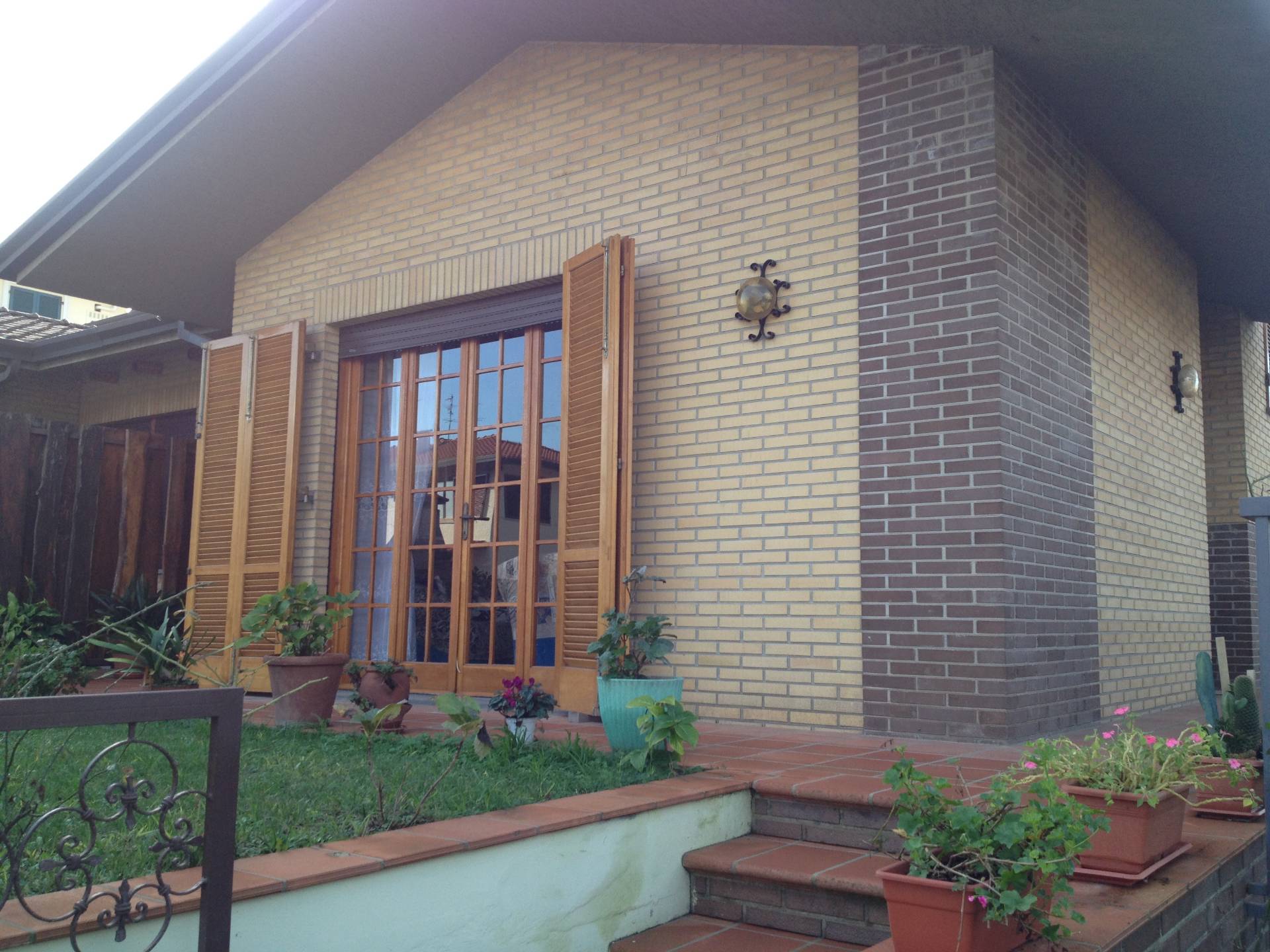 Villetta bifamiliare in vendita a Camaiore, Lido di Camaiore