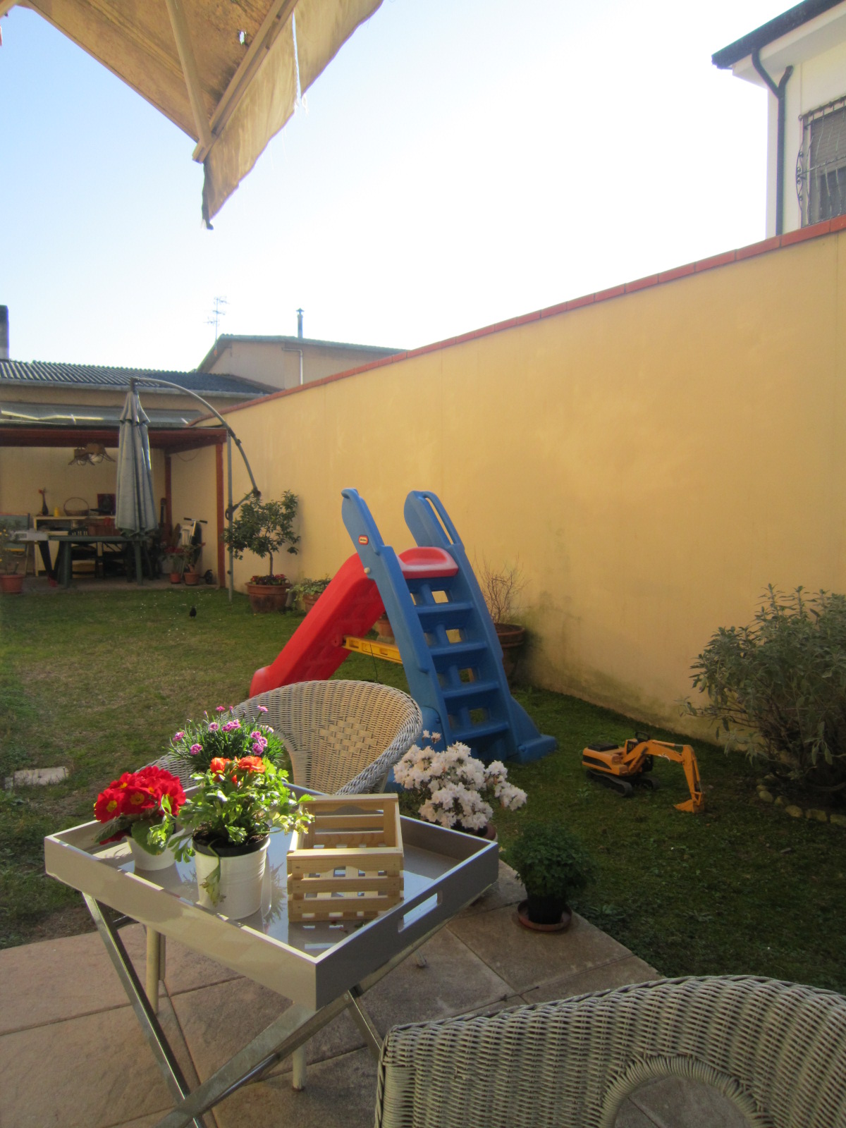 Appartamento piano terra in vendita a Viareggio, Campo D'Aviazione