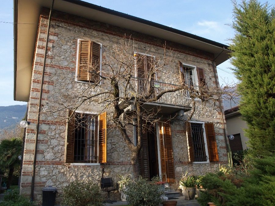 Rustico in vendita a Camaiore, Vado