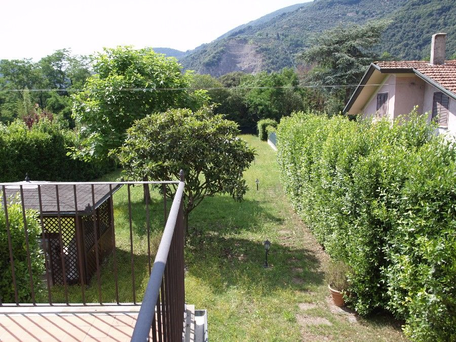 Villetta bifamiliare in vendita a Camaiore