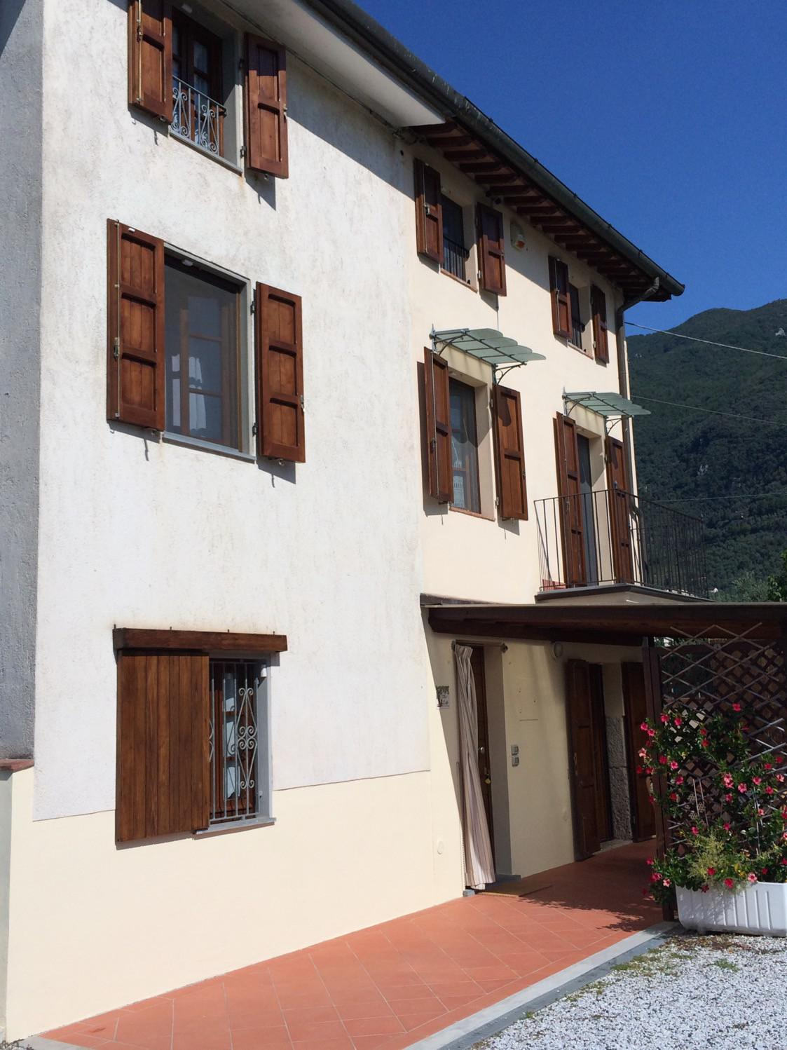 Villetta bifamiliare in vendita a Camaiore