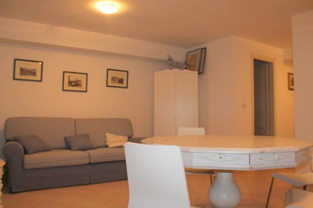 Appartamento piano terra in vendita a Viareggio, Marco Polo