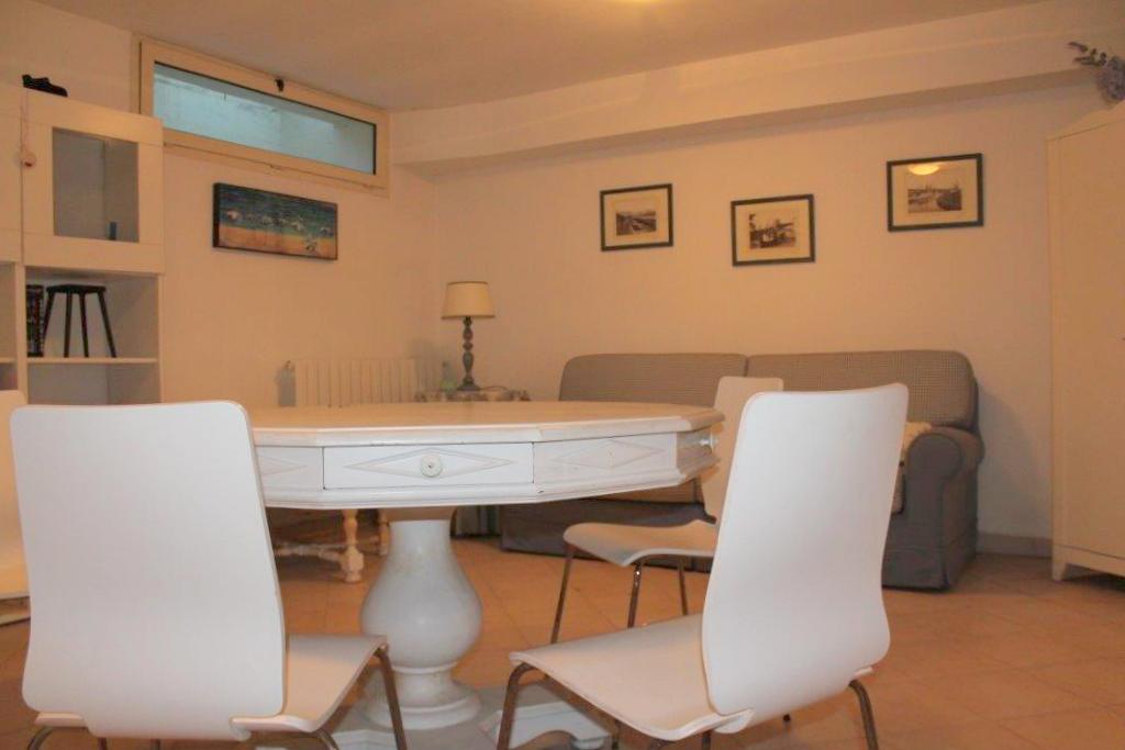 Appartamento piano terra in vendita a Viareggio, Marco Polo