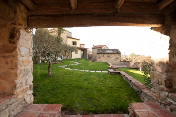 Rustico in vendita a Camaiore, MONTEMAGNO