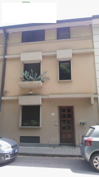 Appartamento piano terra in vendita a Viareggio, Don Bosco