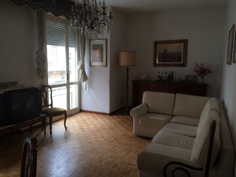 Appartamento in vendita a Viareggio, Centro