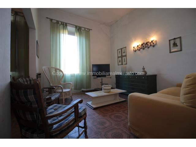 appartamento 1� piano ed ultimo in vendita a Camaiore, Lido di Camaiore