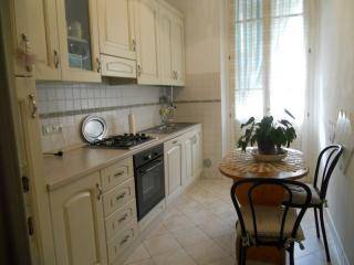 Appartamento ultimo piano in vendita a Viareggio, Fascia mare