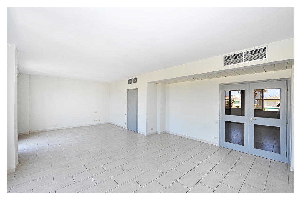 Appartamento in vendita a Viareggio, Fascia mare