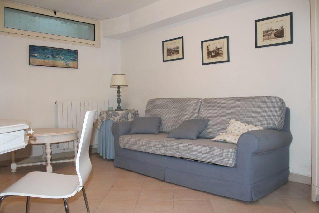 Appartamento piano terra in vendita a Viareggio, Marco Polo