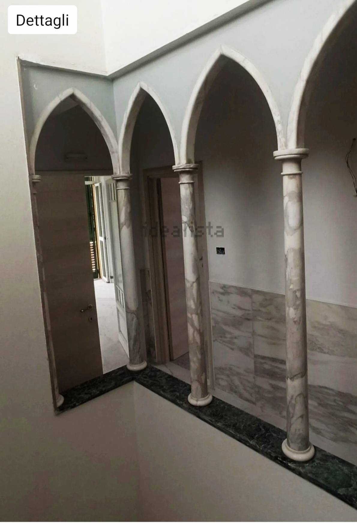 Appartamento ultimo piano in vendita a Viareggio, Centro/Pineta