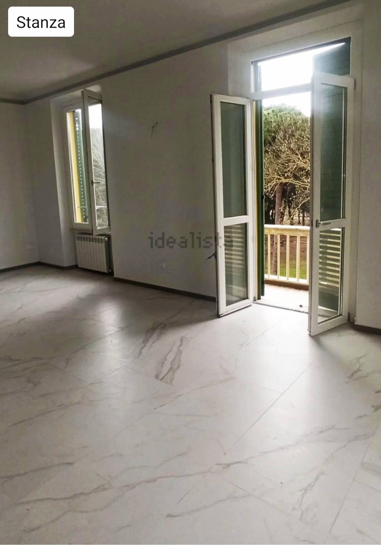Appartamento ultimo piano in vendita a Viareggio, Centro/Pineta