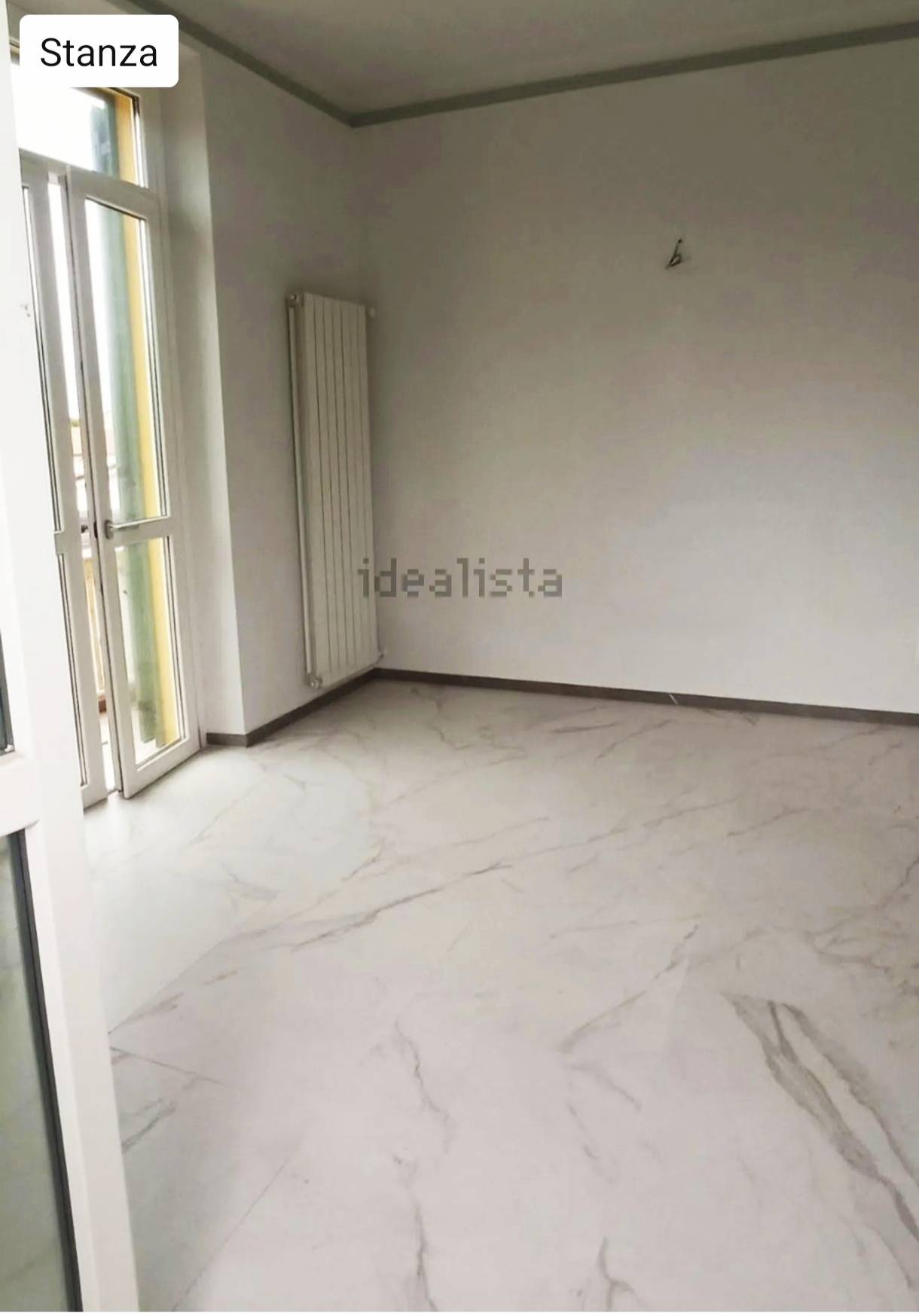 Appartamento ultimo piano in vendita a Viareggio, Centro/Pineta