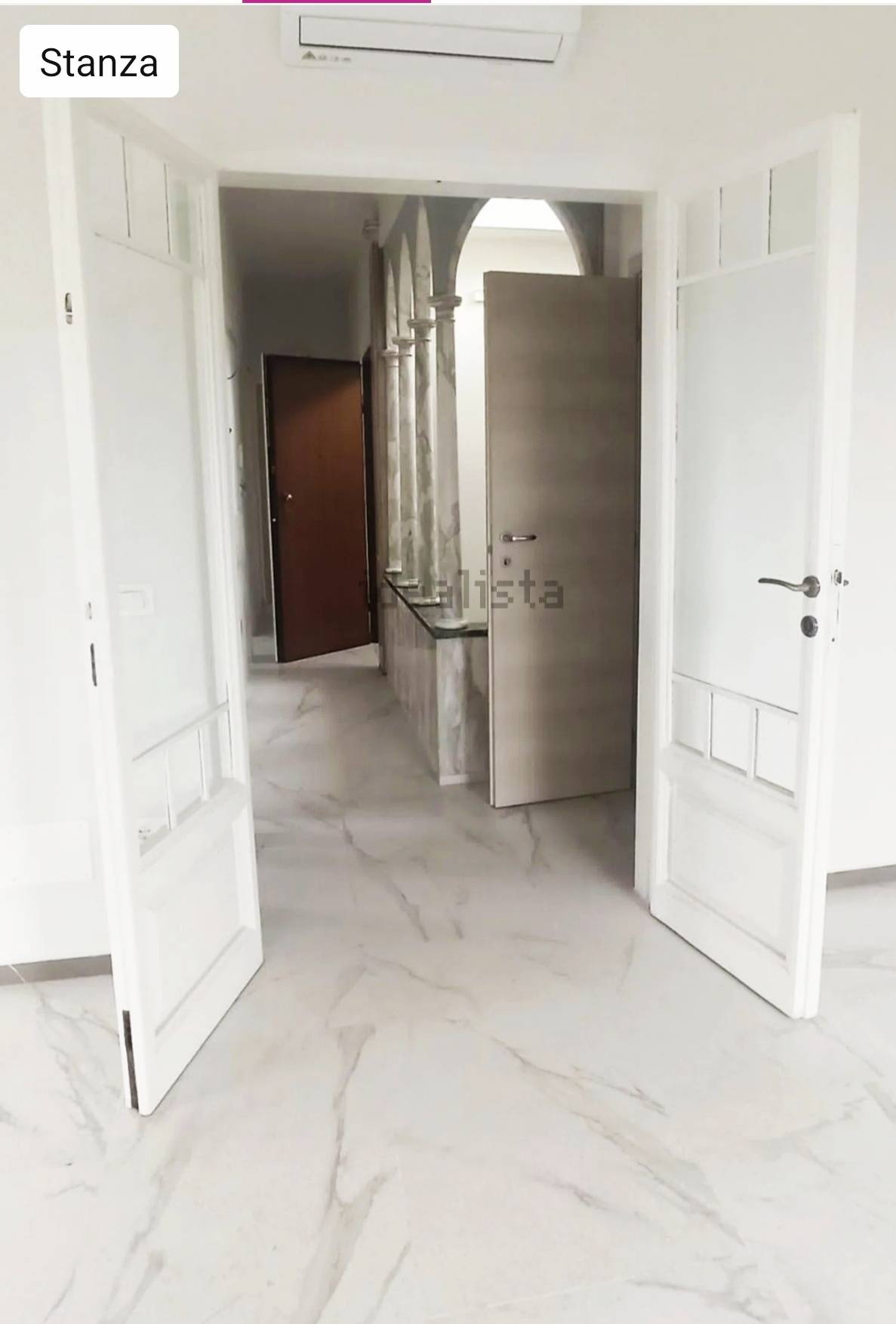 Appartamento ultimo piano in vendita a Viareggio, Centro/Pineta