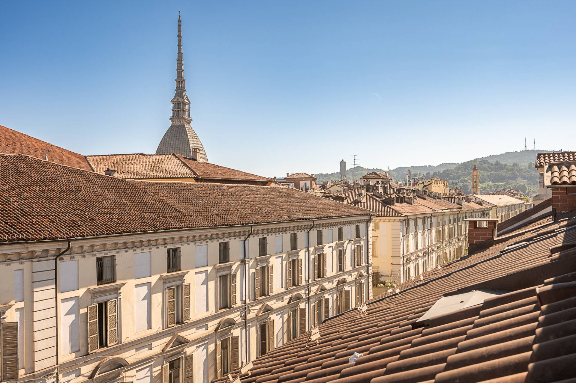 Attico con terrazzo, Torino centro